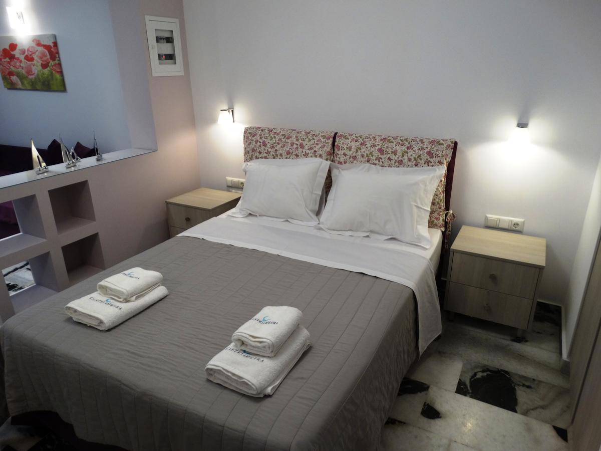 Castelopetra Aparthotel Katapola Exterior foto