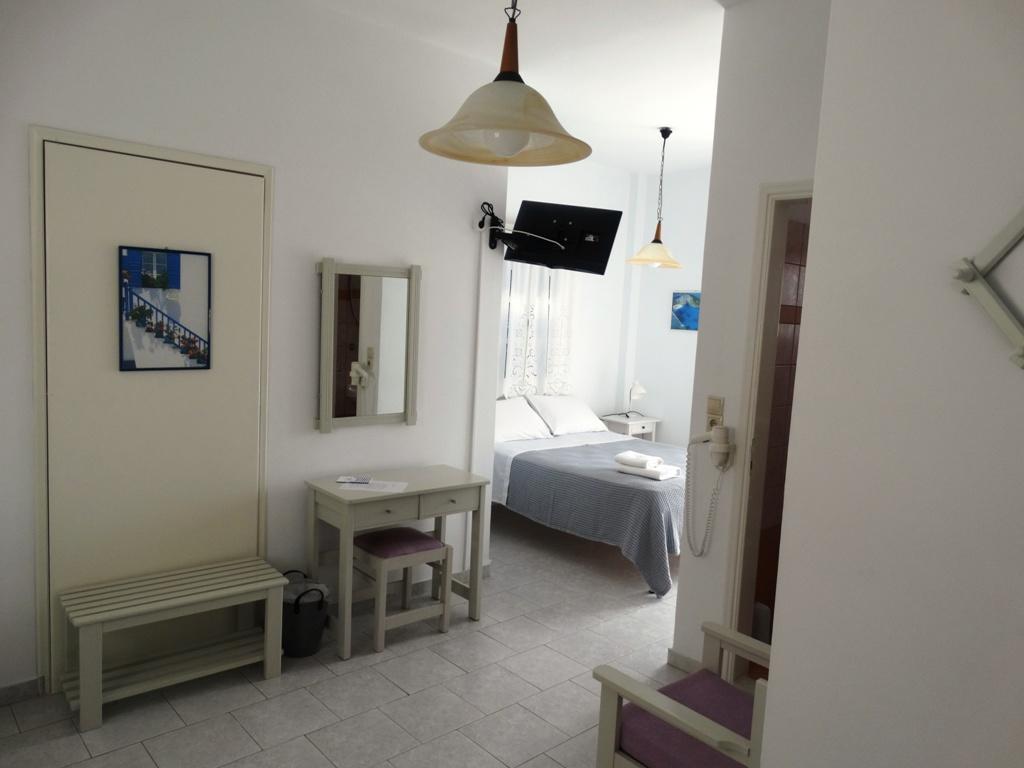 Castelopetra Aparthotel Katapola Exterior foto